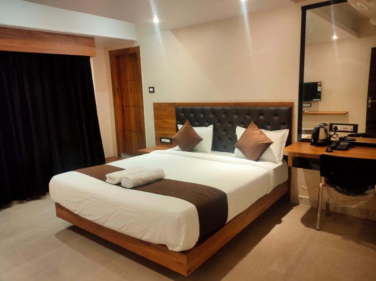 Aditya Inn Guwahati Ngoại thất bức ảnh